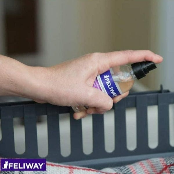 FELIWAY CLASSIC Cat Pheromone Spray for Calming and Behavior Control