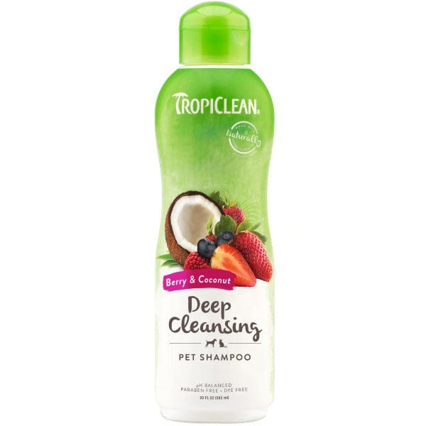 Tropiclean Premium Deep Cleansing Pet Shampoo with Berry & Coconut Scent for Dogs and Cats