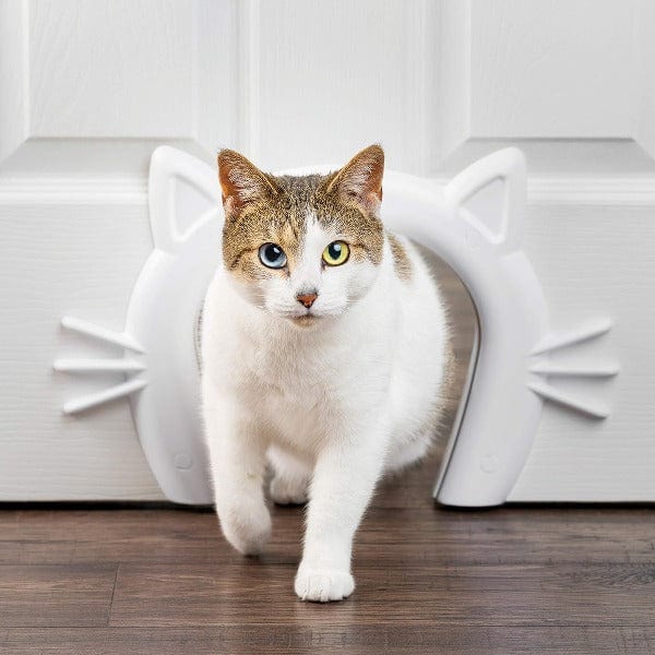 PetSafe Interior Cat Corridor Door - Ideal for Indoor Cats with Easy Access to Food, Water, and Litter Box