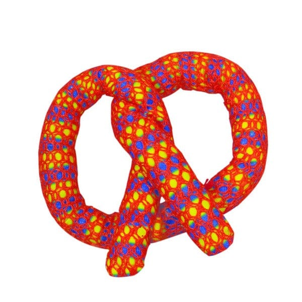 Petstages Interactive Catnip-Filled Pretzel-Shaped Dental Cat Toy for Cats of All Ages